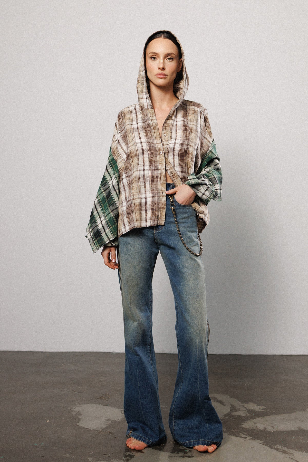 "Stay weird" Hooded Layer Shirt