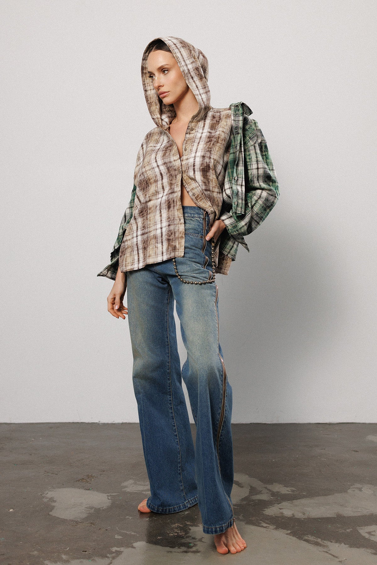 "Stay weird" Hooded Layer Shirt