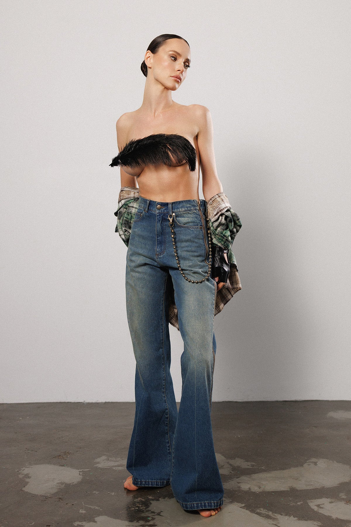 "Line" Zipper Flared Jeans